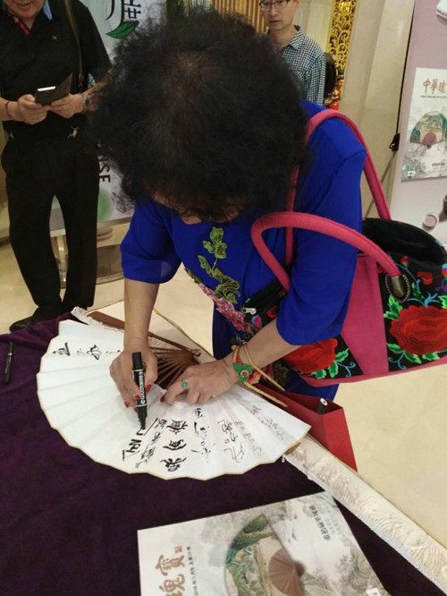 1531643235858613.jpg 272140063571096396_副本.jpg