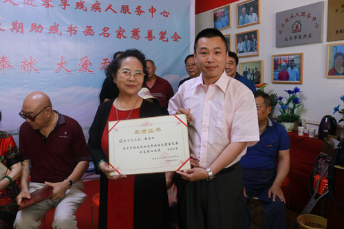 1560295323984524.jpg 594486452468523327_副本.jpg